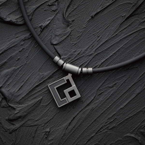 マットブラック×ブラック