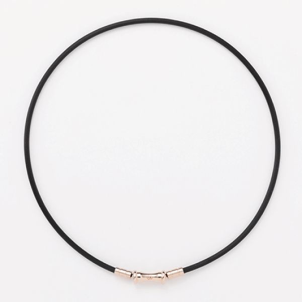 シャンパンゴールド