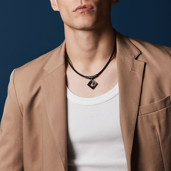 マットブラック×ブラック