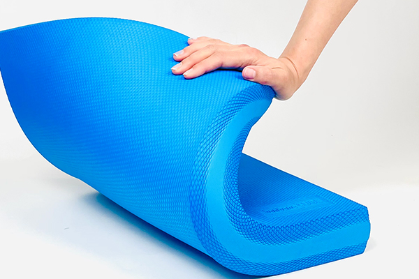 弾力性のある素材採用